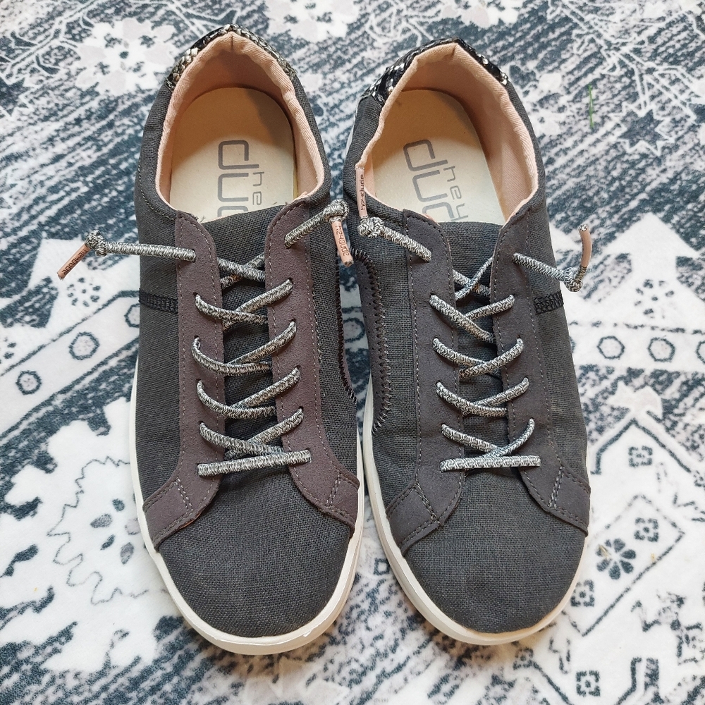 Hey Dude Karina Slip On Casual Sneaker Size 9